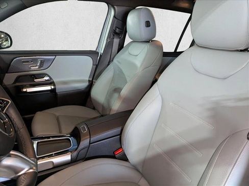 Used 2026 Mercedes-Benz GLB 250 image 19