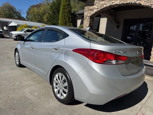 Used 2013 Hyundai Elantra GLS image 3