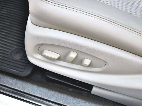 Used 2018 Cadillac CTS Luxury image 11