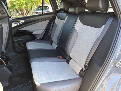 Certified 2023 Volkswagen ID.4 2WD image 13