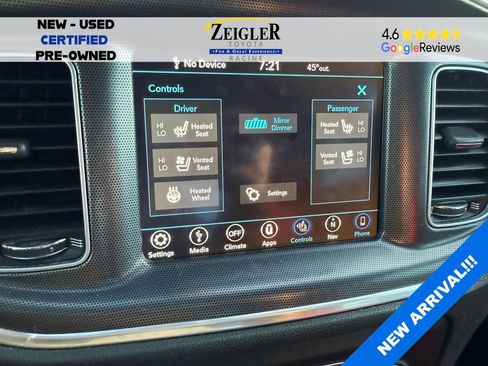 Used 2018 Dodge Charger R/T Scat Pack RWD image 11