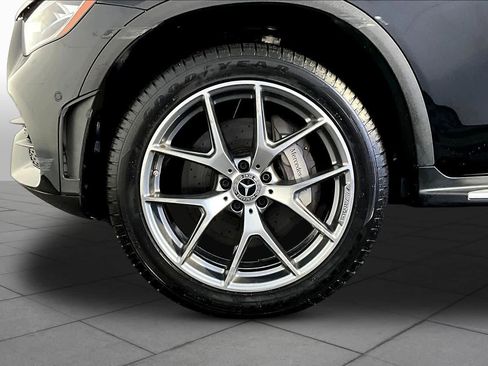 Used 2022 Mercedes-Benz GLC 300 4MATIC image 11