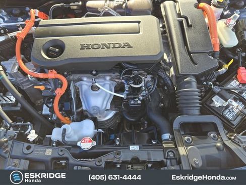 Used 2025 Honda Civic Sport image 32