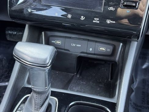 Used 2022 Hyundai Santa Cruz SEL Premium image 13