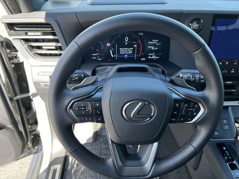 Certified 2025 Lexus GX 550 AWD/4WD image 12
