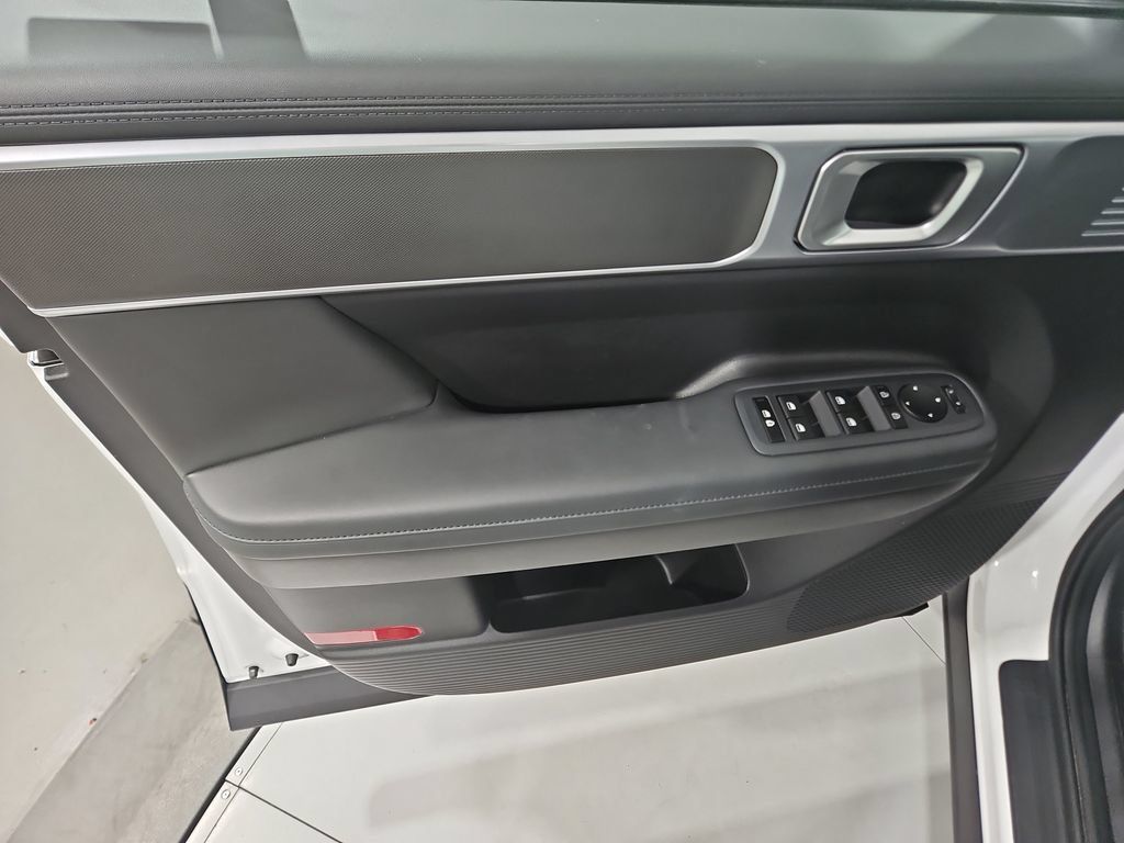 Certified 2025 Hyundai Santa Fe SEL AWD/4WD image 12