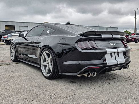 Used 2020 Ford Mustang GT RWD image 4