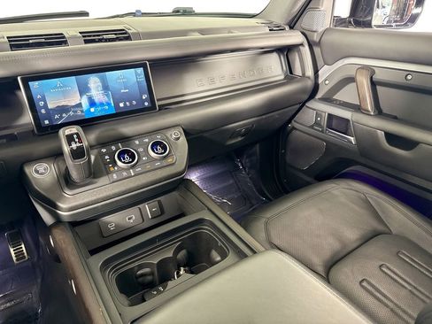Used 2020 Land Rover Defender 110 X image 29
