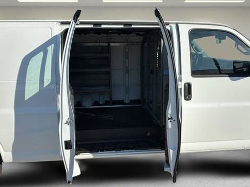 New 2026 Chevrolet Express 3500 Extended w/ Driver Convenience Package RWD image 19