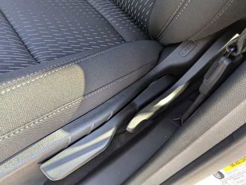 New 2026 Chevrolet Equinox LT image 21