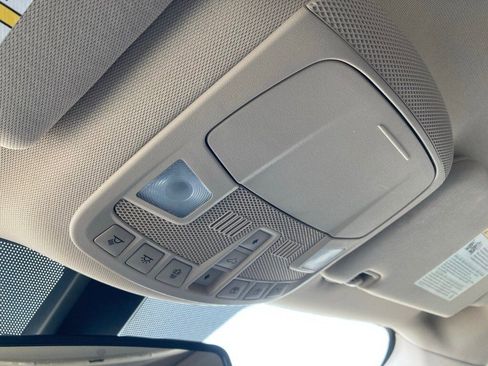 Used 2017 Lincoln MKC Reserve image 28