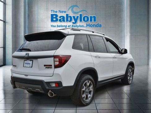 Used 2023 Honda Passport TrailSport image 4