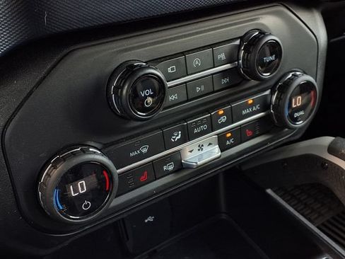 Used 2021 Ford Bronco Outer Banks AWD/4WD image 11