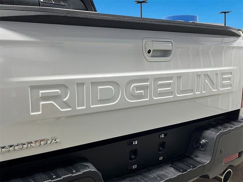 New 2026 Honda Ridgeline Black Edition image 6