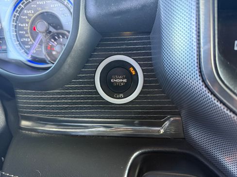 Used 2021 RAM 1500 Limited w/ Night Edition image 17