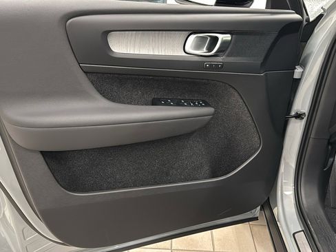 New 2026 Volvo XC40 B5 Plus w/ Protection Package Premier image 21