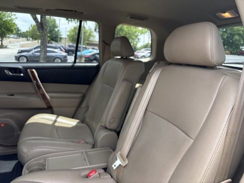 Used 2013 Toyota Highlander Limited FWD image 20