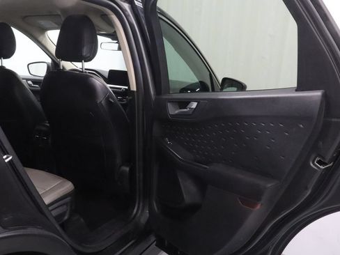 Used 2020 Ford Escape SE FWD image 16