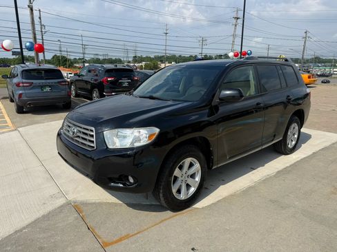 Used 2010 Toyota Highlander SE AWD/4WD image 5