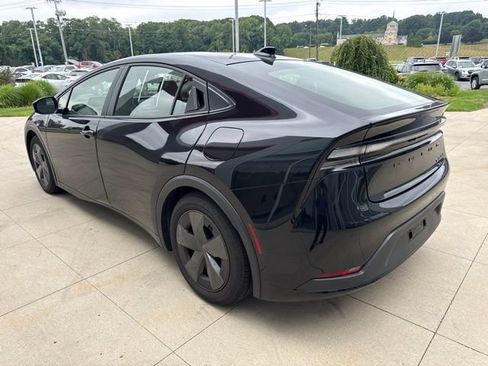 Used 2024 Toyota Prius Prime FWD image 5