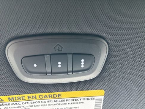 New 2026 Chrysler Pacifica Select AWD/4WD image 31