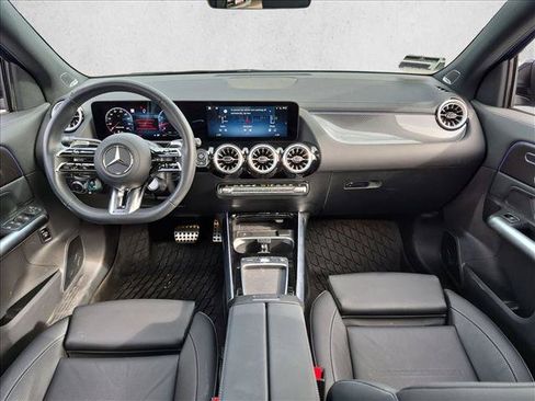 Used 2025 Mercedes-Benz GLA 35 AMG 4MATIC image 16