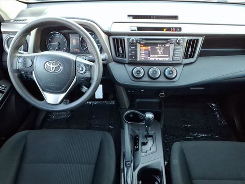 Certified 2018 Toyota RAV4 LE image 10