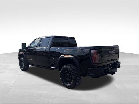 Used 2025 GMC Sierra 2500 AT4X w/ AT4X AEV Edition AWD/4WD image 18