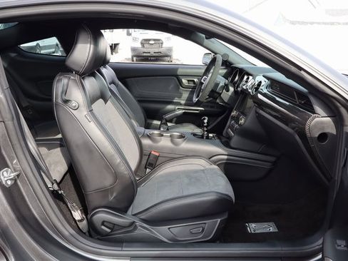 Used 2020 Ford Mustang Shelby GT350 w/ Technology Package image 35