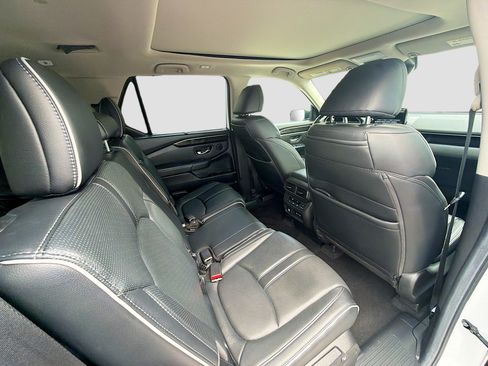 Used 2025 Honda Pilot Elite image 30