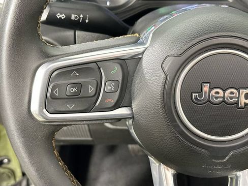 Used 2024 Jeep Wrangler High Altitude AWD/4WD image 32