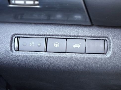 New 2025 Nissan Pathfinder SL image 19