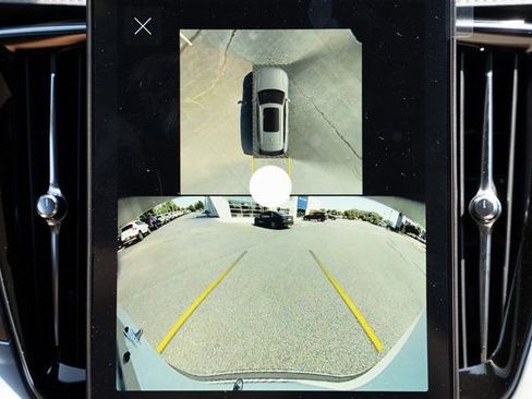 Used 2026 Volvo XC90 T8 Plus w/ Protection Package Premier image 35