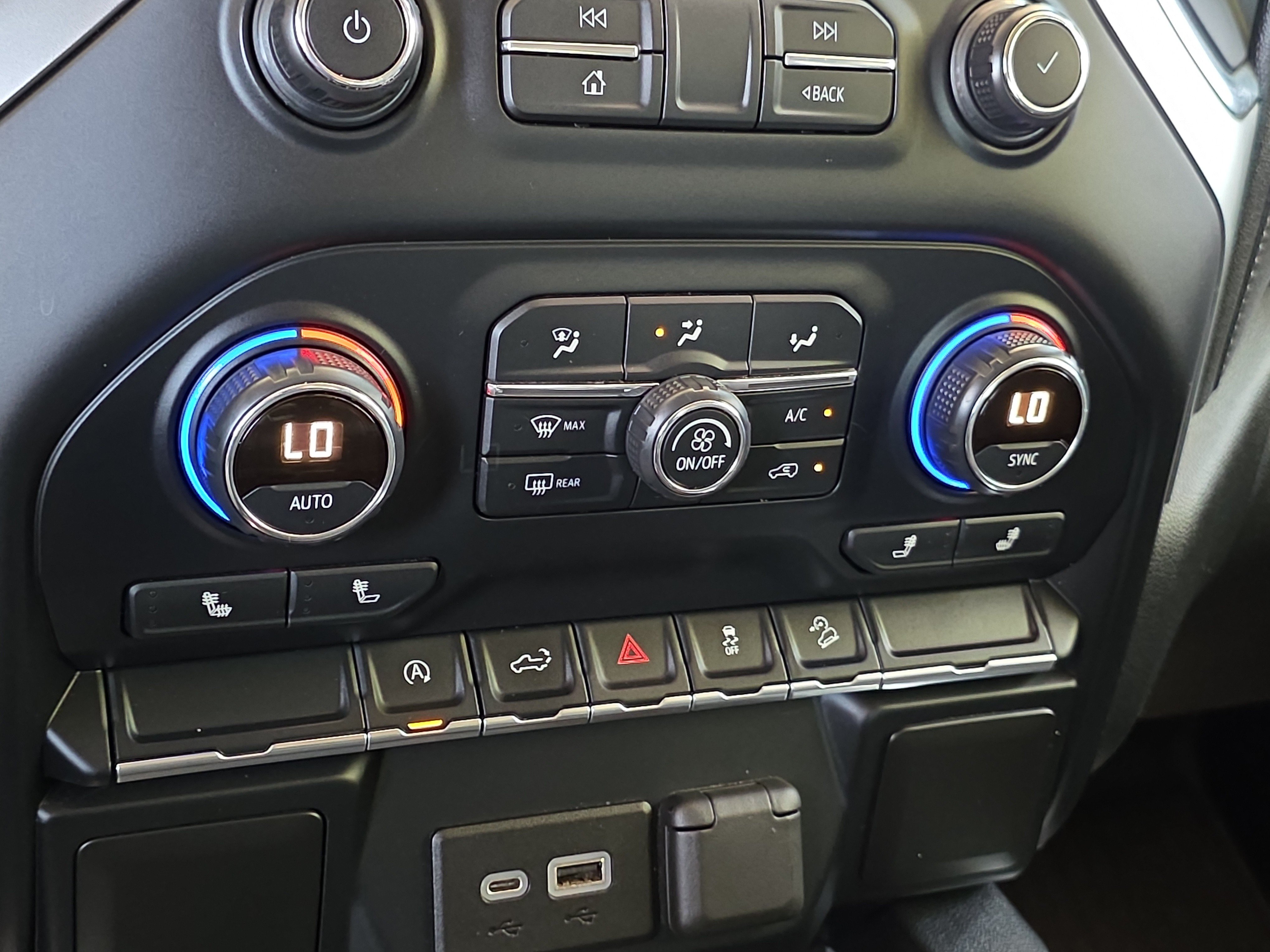 Used 2020 Chevrolet Silverado 1500 LT Trail Boss AWD/4WD image 20