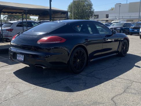 Used 2016 Porsche Panamera image 7