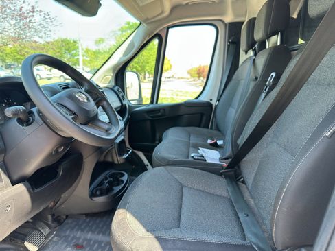 Used 2024 RAM ProMaster 2500 image 14