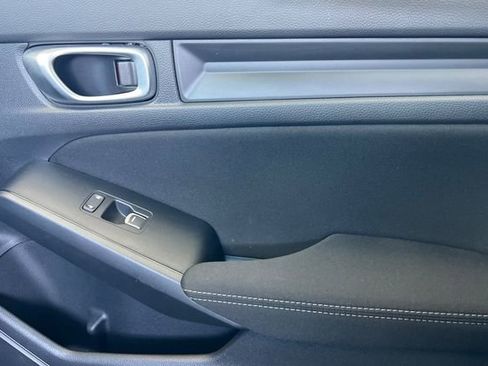 Used 2023 Honda Civic Sport image 21