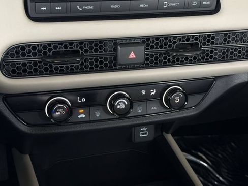 Certified 2024 Honda HR-V LX image 25
