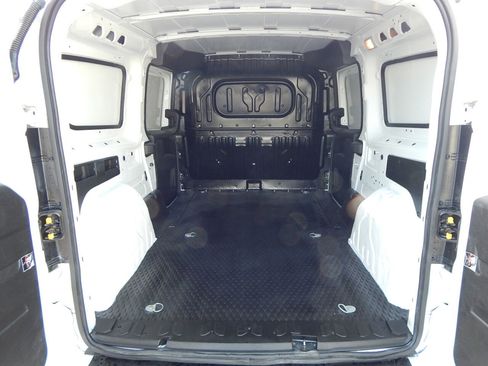 Used 2022 RAM ProMaster City Tradesman image 3