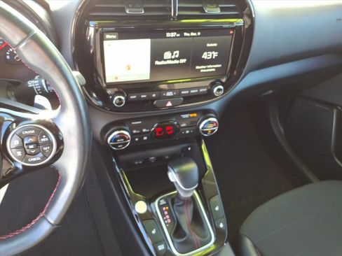 Used 2021 Kia Soul Turbo image 25