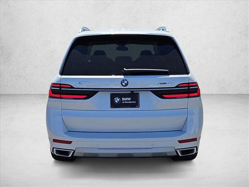 New 2027 BMW X7 xDrive40i w/ Premium Package AWD/4WD image 8
