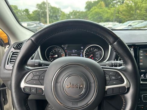 Used 2020 Jeep Compass Limited AWD/4WD image 18