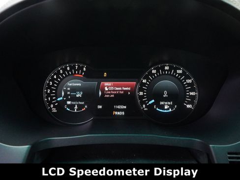 Used 2016 Ford Explorer Platinum image 25