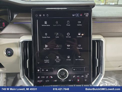 Used 2024 GMC Acadia Denali w/ Super Cruise Package image 22