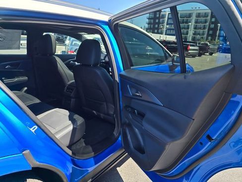 New 2025 Chevrolet Equinox EV LT w/ Convenience Package II FWD image 13