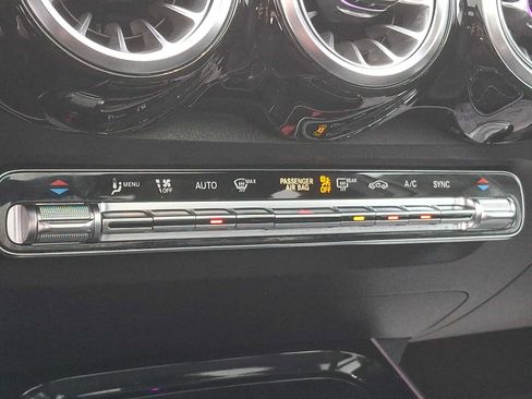 Certified 2023 Mercedes-Benz GLB 250 4MATIC image 13