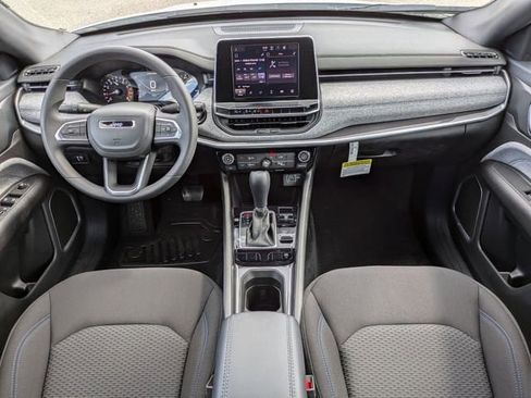 New 2025 Jeep Compass Sport image 15