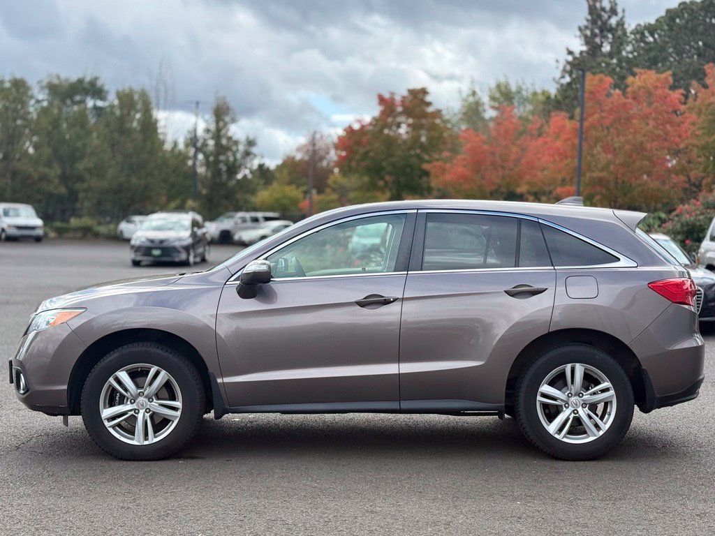 Used 2013 Acura RDX w/ Technology Package AWD/4WD image 2
