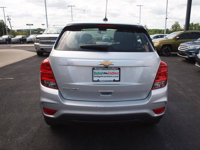 Used 2018 Chevrolet Trax LS AWD/4WD image 2