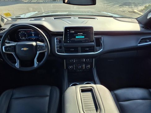 Used 2023 Chevrolet Tahoe LT image 3